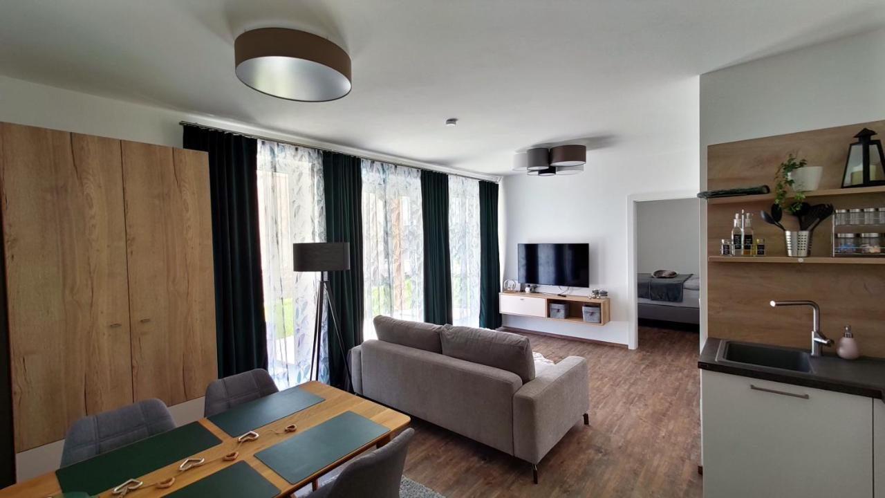 Berglebnis Apartment Тауплиц Екстериор снимка